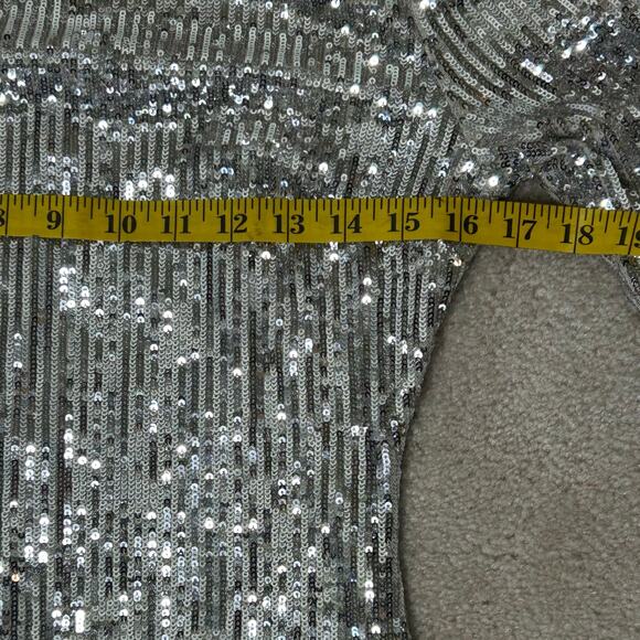 Apeach‎ Silver Sequin Min Dress With Feather Hem Long Sleeves Sz L - Picture 13 of 13
